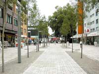 Neugestaltete Fußgängerzone